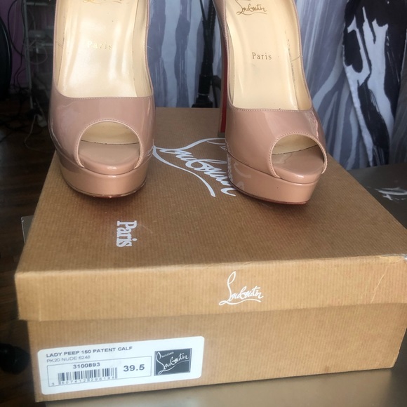 Nude Christian Louboutin Heel - Picture 5 of 5